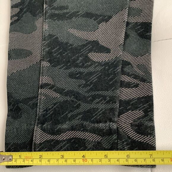 AND1 Cropped Camo Boys Authentic Pants Size M (boy) - Picture 14 of 14